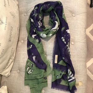 Authentic New Burberry FRAYED PRINTED SCARF.